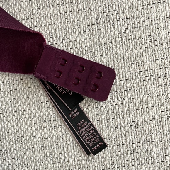 Victoria’s Secret Purple Push-up Bra - Picture 5 of 7